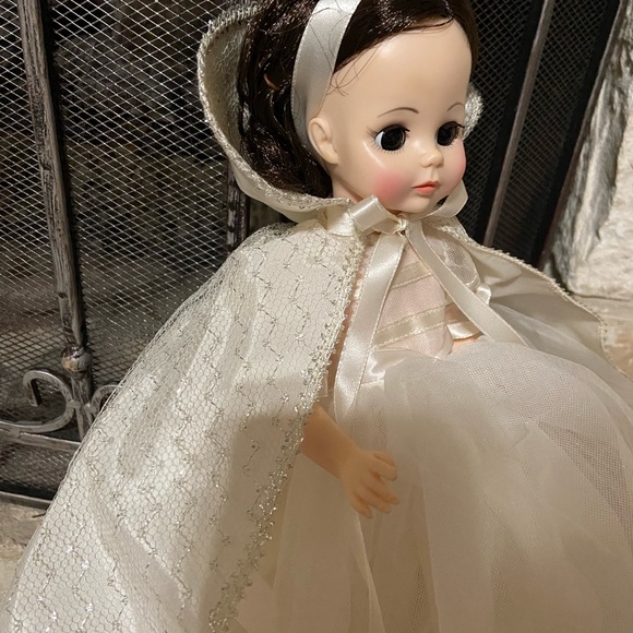 Vintage SNOW WHITE Madame Alexander 1555. Original box. About 13” - Picture 3 of 10